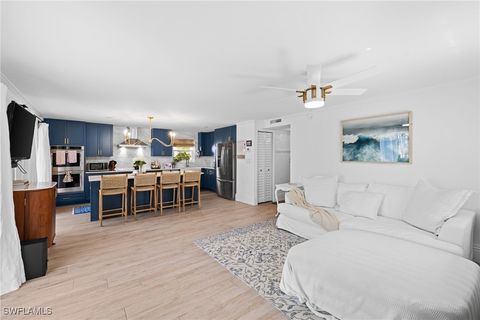 1549 SANDPIPER Street 39 Naples FL 34102