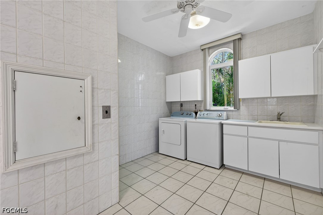 North Fort Myers, Florida, 33903, United States, 4 Bedrooms Bedrooms, ,6 BathroomsBathrooms,Residential,Active,2039010