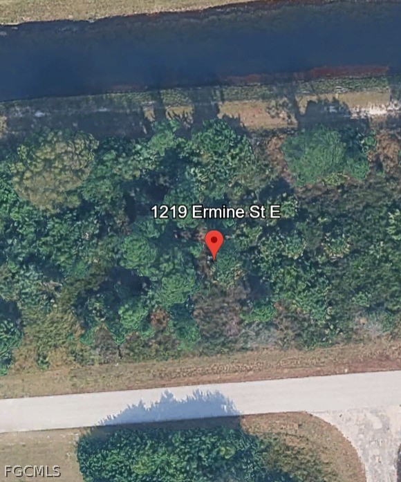 1219 Ermine Street E