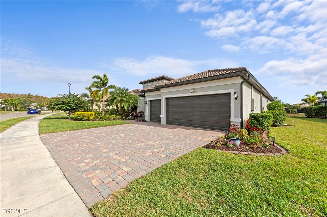 11289 Thurston Chase
