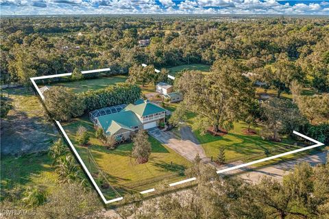 4240 Ellis Road Fort Myers FL 33905