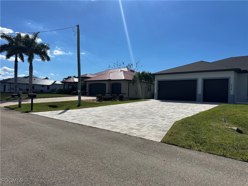 2115 NW 41st Place