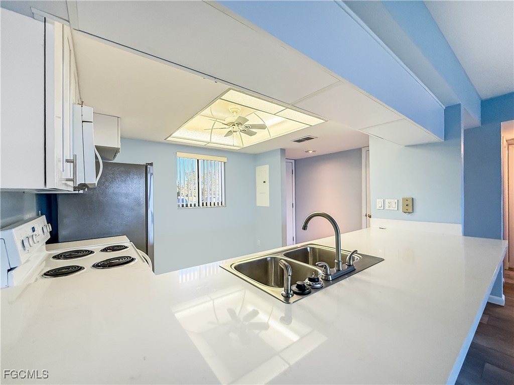 16200 Bay Pointe Boulevard 106