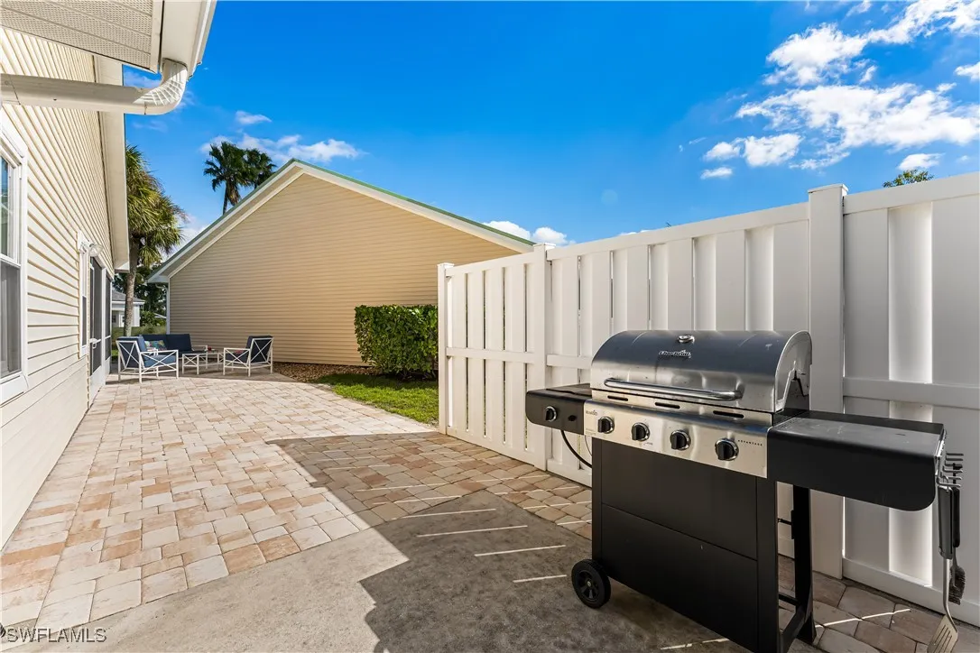 Fort Myers, Florida 33908, United States, 3 Bedrooms Bedrooms, ,3 BathroomsBathrooms,Residential,Pending,35057