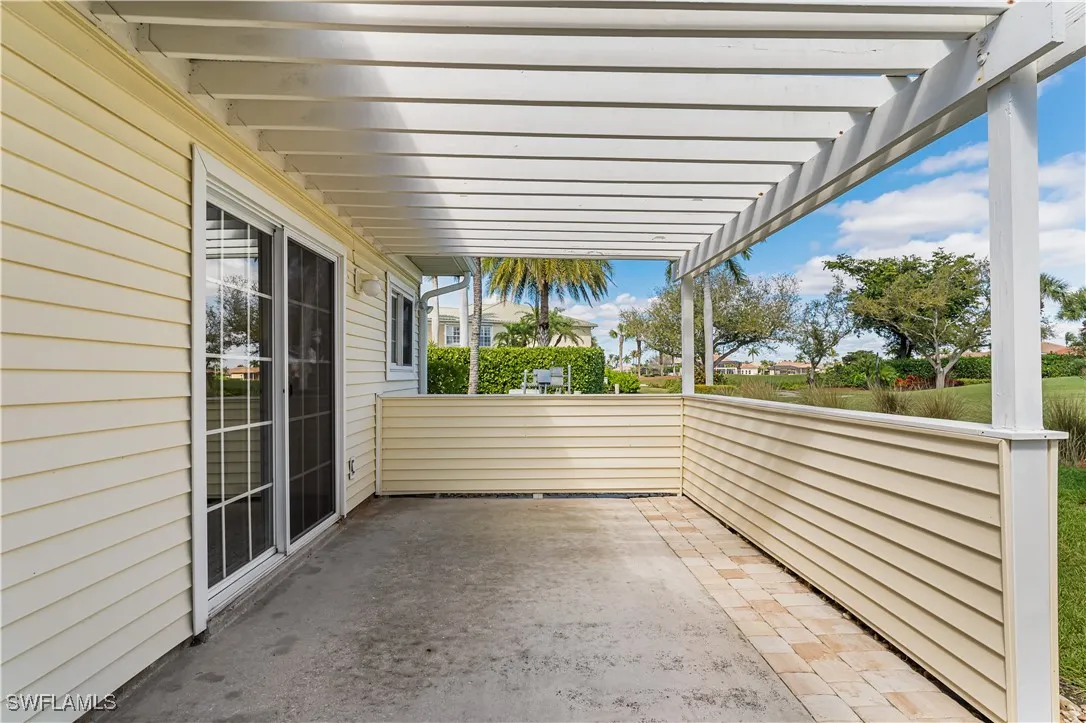 Fort Myers, Florida 33908, United States, 3 Bedrooms Bedrooms, ,3 BathroomsBathrooms,Residential,Pending,35057