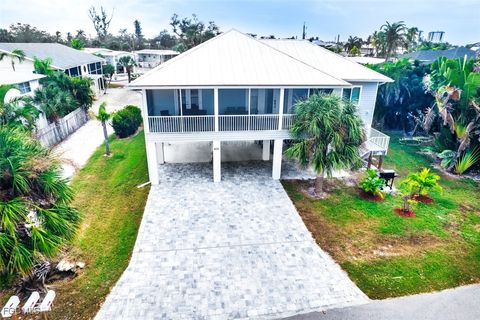 431 Lazy Way Fort Myers Beach FL 33931