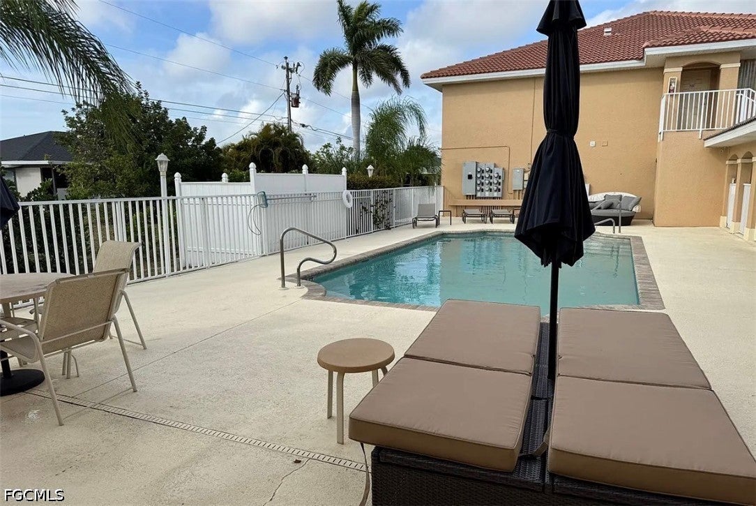 4520 Skyline Boulevard 202