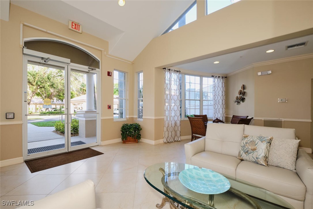 9111 Southmont Cove 401