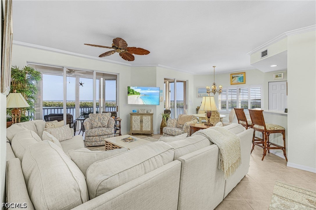 4141 Bay Beach Lane 456