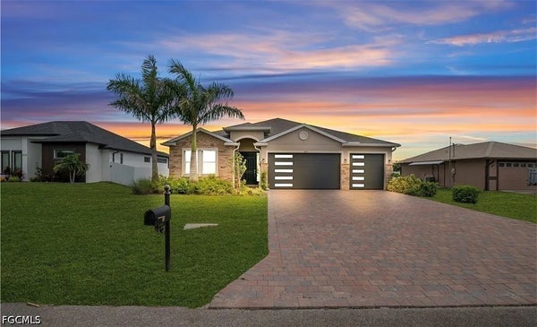 838 NW 2ND ST, CAPE CORAL, FL 33993 - Image 9fcaf99d0906e7ca26a407d9bfff4583/768300677