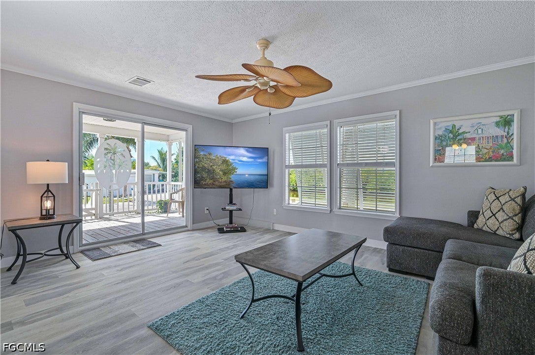 11390 Azalea Lane