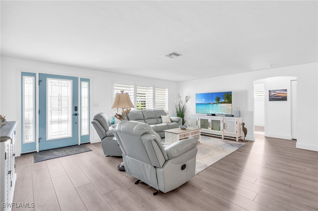 221 Ibis Street
