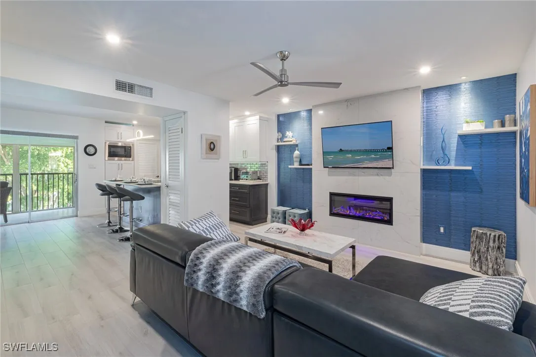 Naples, Florida 34103, United States, 2 Bedrooms Bedrooms, ,2 BathroomsBathrooms,Residential,Active,188066