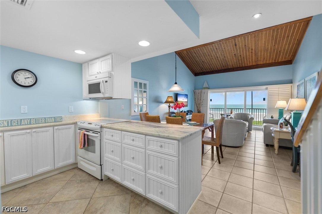 2030 Gulf Beach Villas