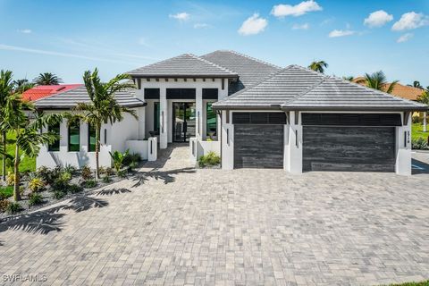 2718 Gleason Parkway Cape Coral FL 33914