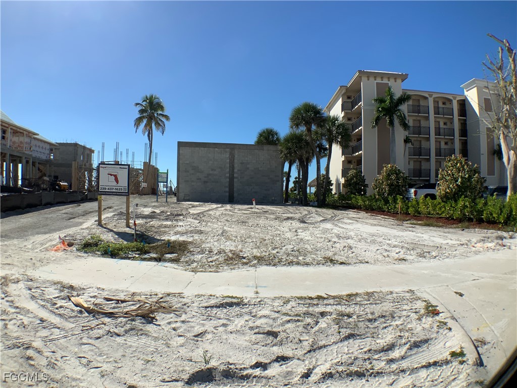 700 Estero Boulevard