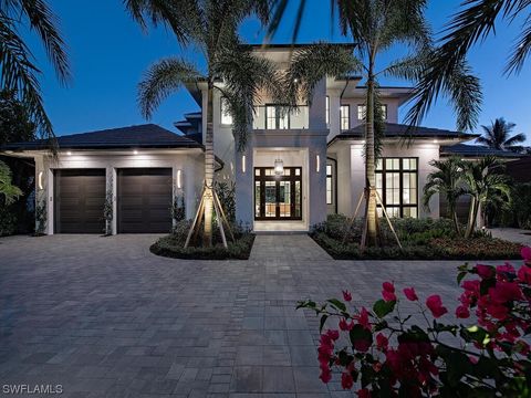 626 S Golf Drive Naples FL 34102
