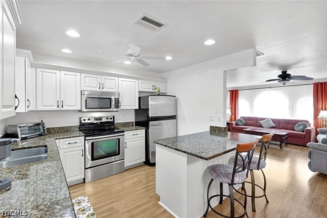 231 SW Trafalgar Parkway