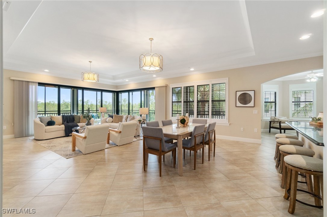 2768 Tiburon Boulevard E 202