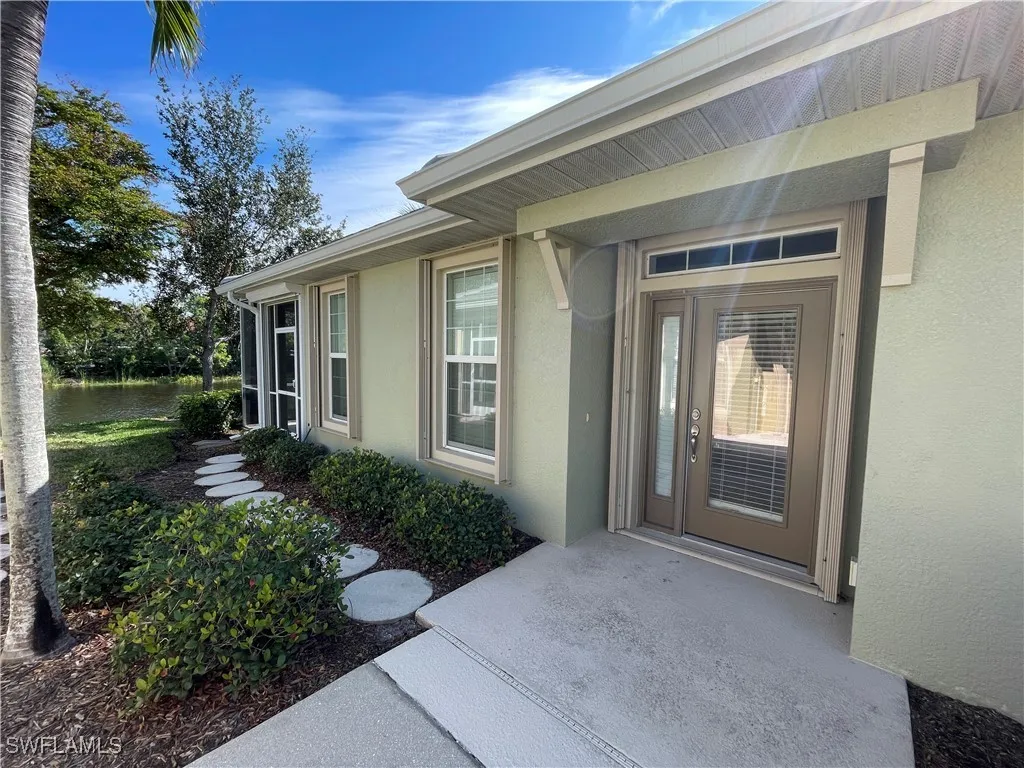 Fort Myers, Florida 33919, United States, 2 Bedrooms Bedrooms, ,2 BathroomsBathrooms,Residential,Pending,20388