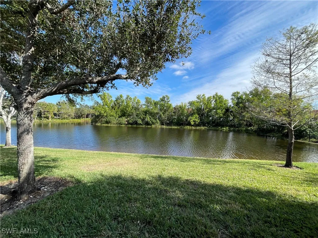 Fort Myers, Florida 33919, United States, 2 Bedrooms Bedrooms, ,2 BathroomsBathrooms,Residential,Pending,20388