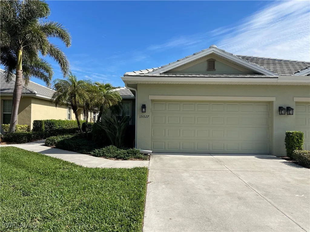 Fort Myers, Florida 33919, United States, 2 Bedrooms Bedrooms, ,2 BathroomsBathrooms,Residential,Pending,20388