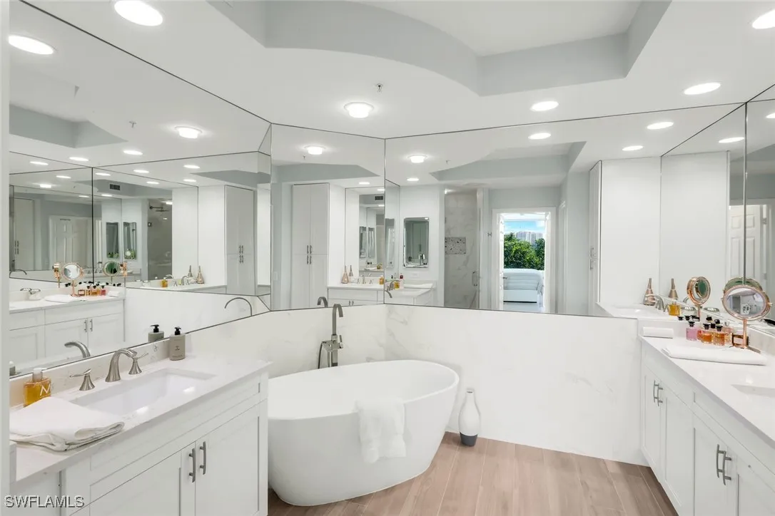 Naples, Florida, 34110, United States, 3 Bedrooms Bedrooms, ,2 BathroomsBathrooms,Residential,Active,1995237