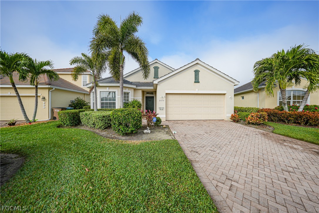 Photo 1 of 31 — 2454 Blackburn Circle, Cape Coral, FL 33991