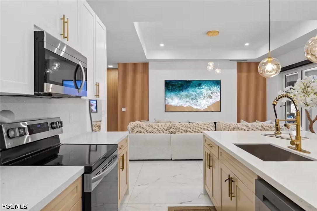 144 NW 7th Place