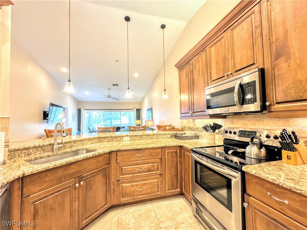 7066 Barrington Circle 201
