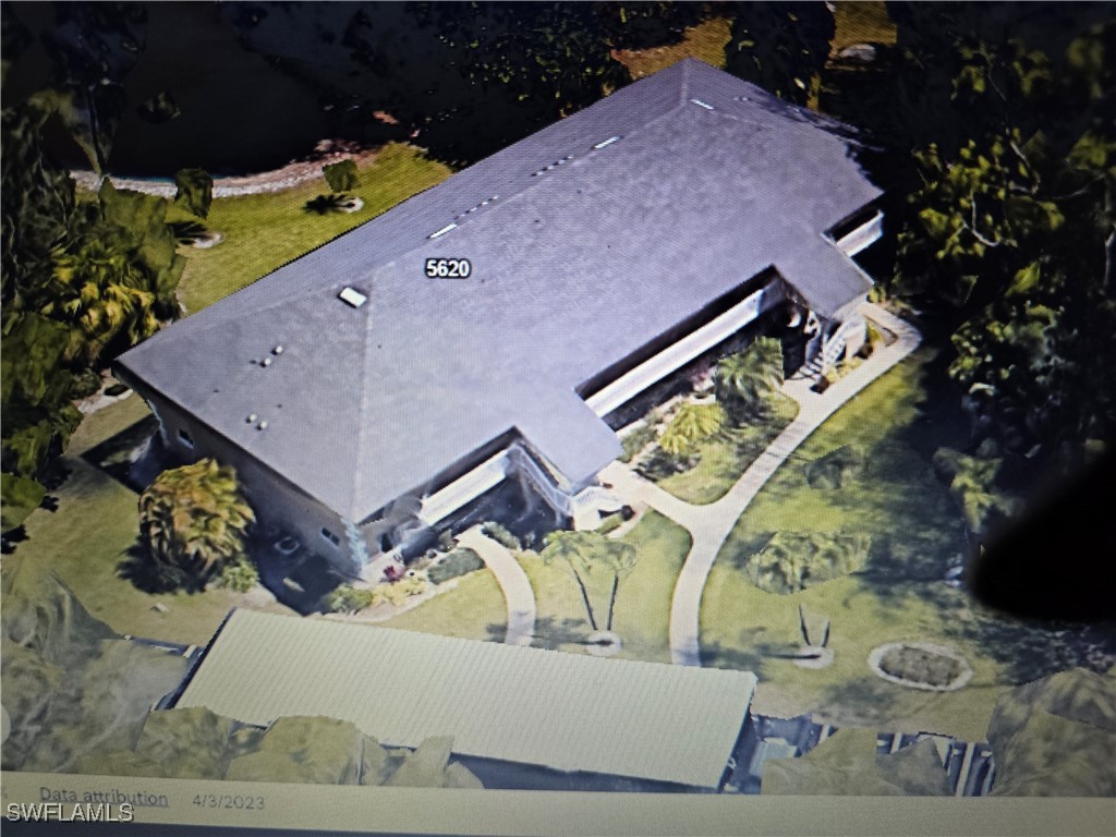5622 Woodmere Lake Circle B102