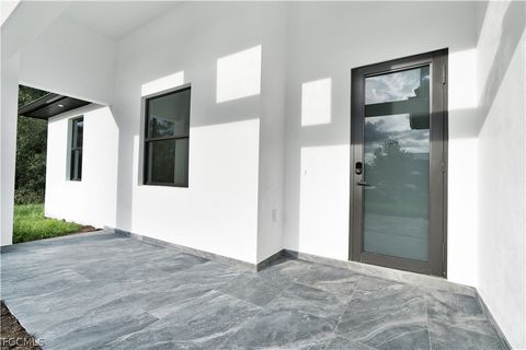 1018 Calvin Avenue Lehigh Acres FL 33972