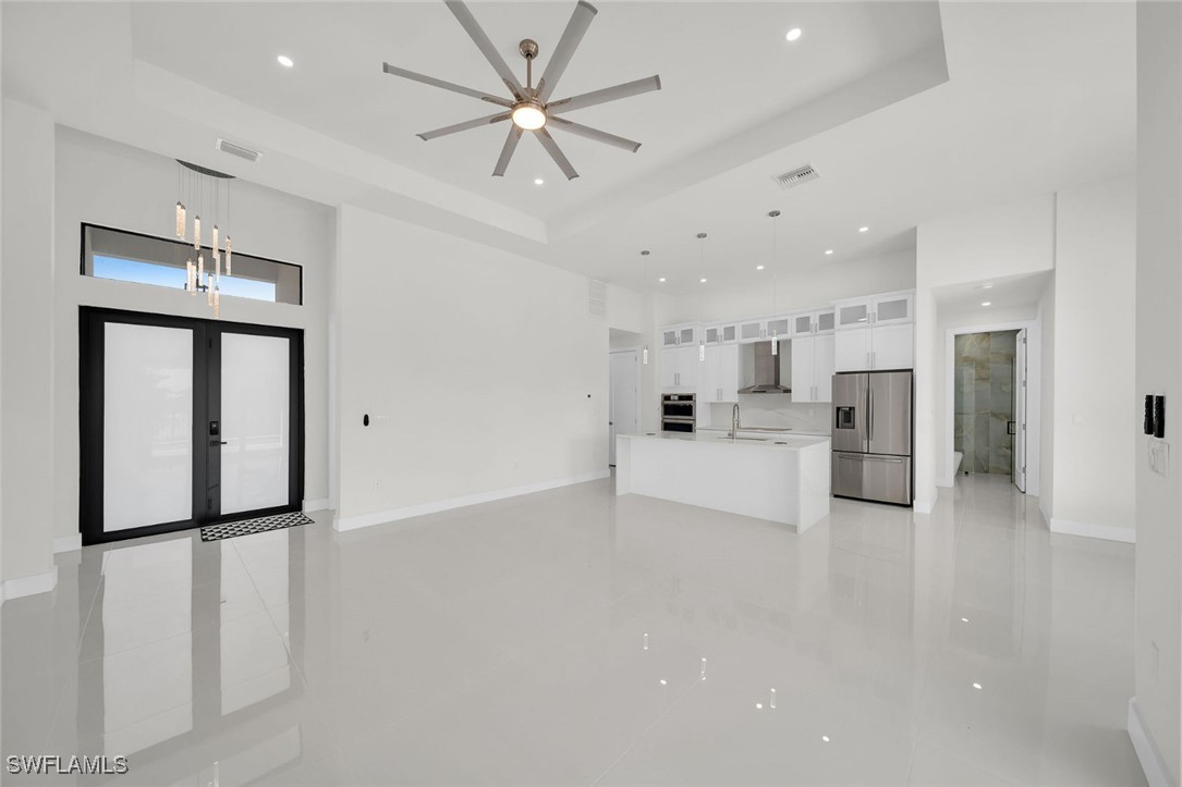 2219 Surfside Boulevard