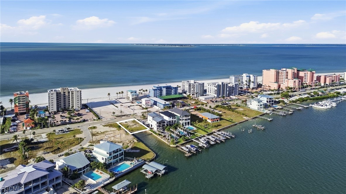 475 Estero Boulevard