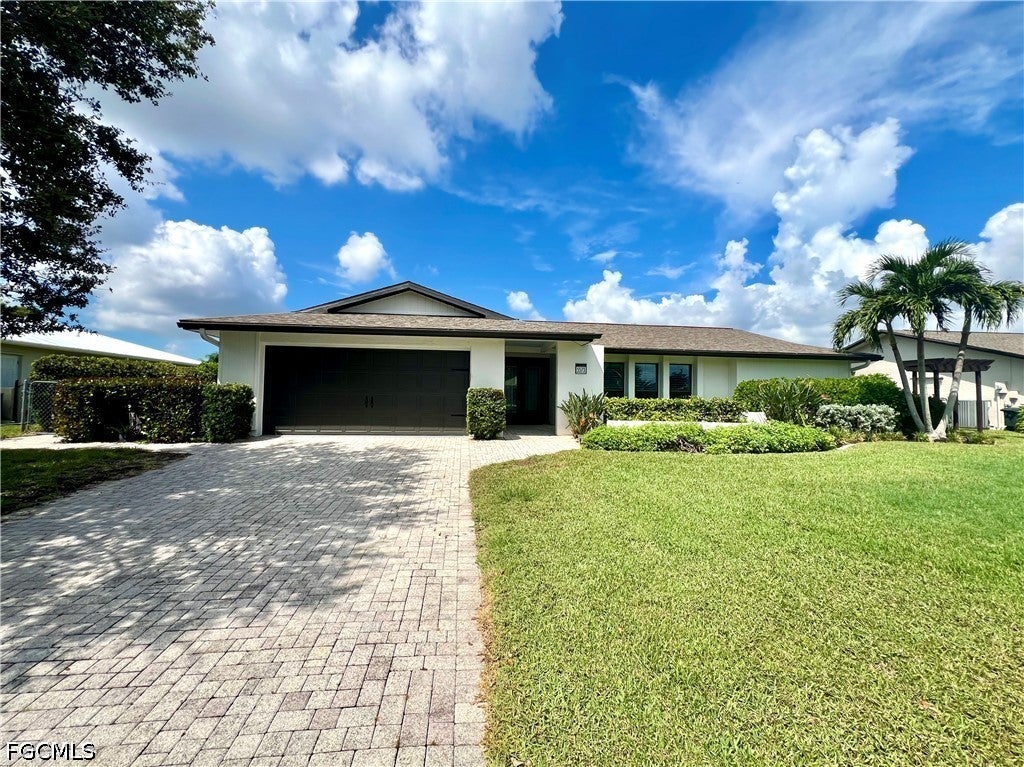 5573 Amoroso Drive