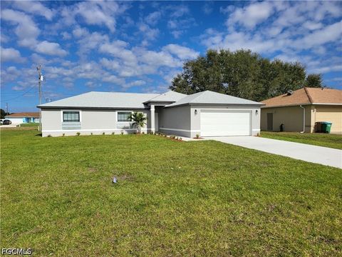 Photo of 1714 NE 10th Lane, Cape Coral, FL 33909 (MLS # 2026020126)
