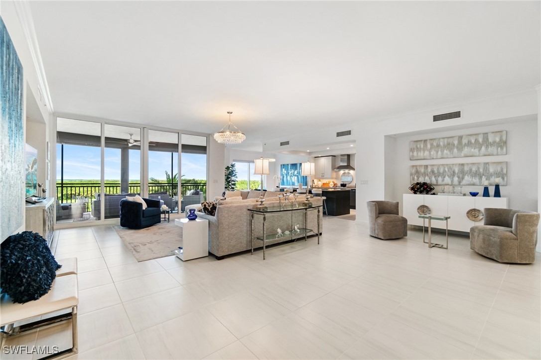 4800 Pelican Colony Boulevard 303