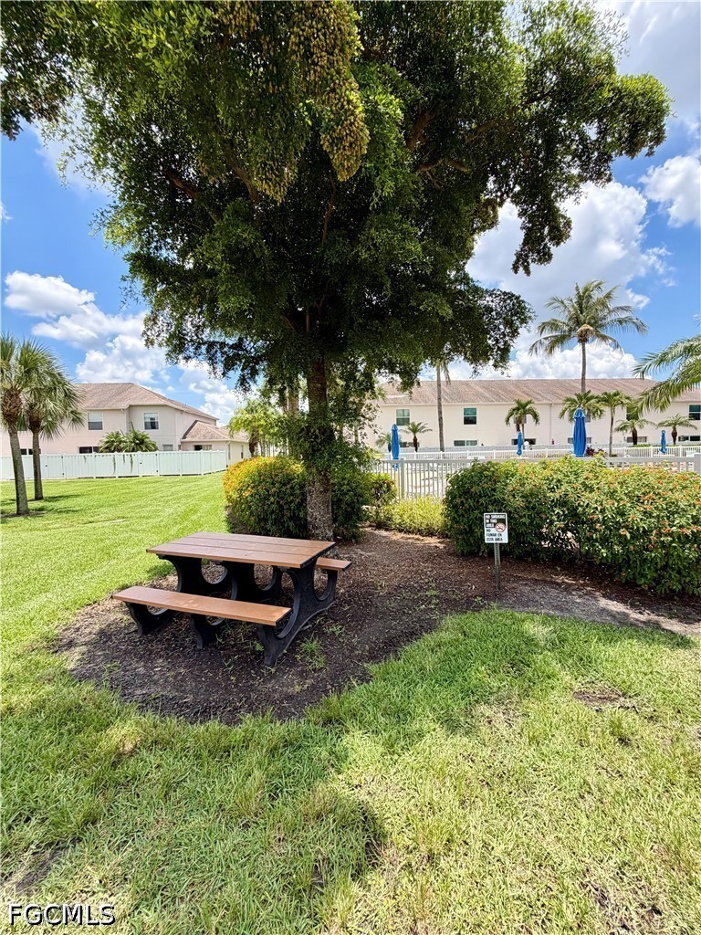 3618 Pine Oak Circle 105