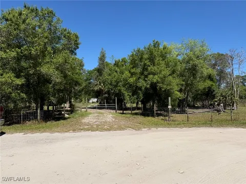 MLS: 225026075
