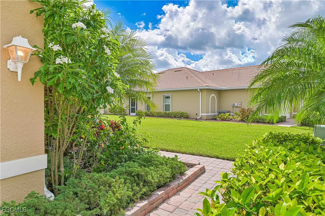 Alva, Florida 33920, United States, 2 Bedrooms Bedrooms, ,2 BathroomsBathrooms,Residential,Active,237997