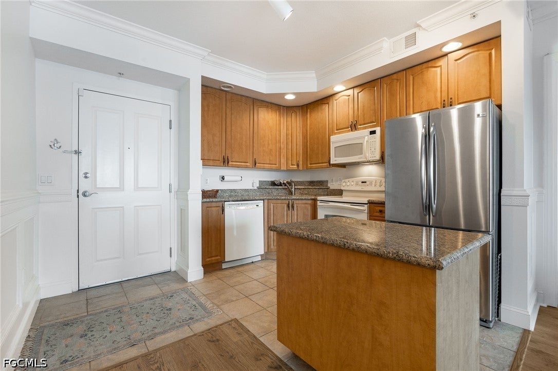 2825 Palm Beach Boulevard 618