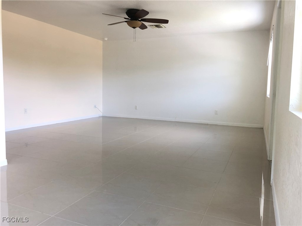 5613/5615 Birdsong Lane