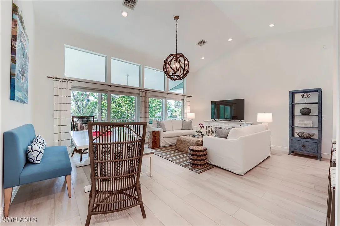 Sanibel, Florida 33957, United States, 3 Bedrooms Bedrooms, ,2 BathroomsBathrooms,Residential,Active,134916