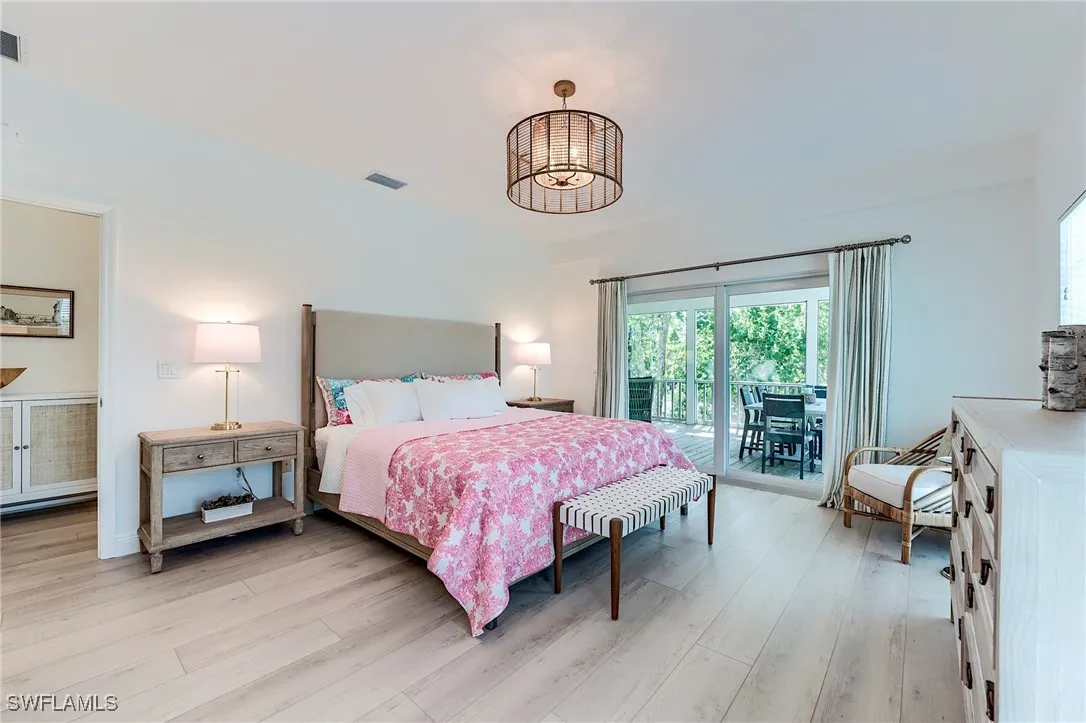 Sanibel, Florida 33957, United States, 3 Bedrooms Bedrooms, ,2 BathroomsBathrooms,Residential,Active,134916