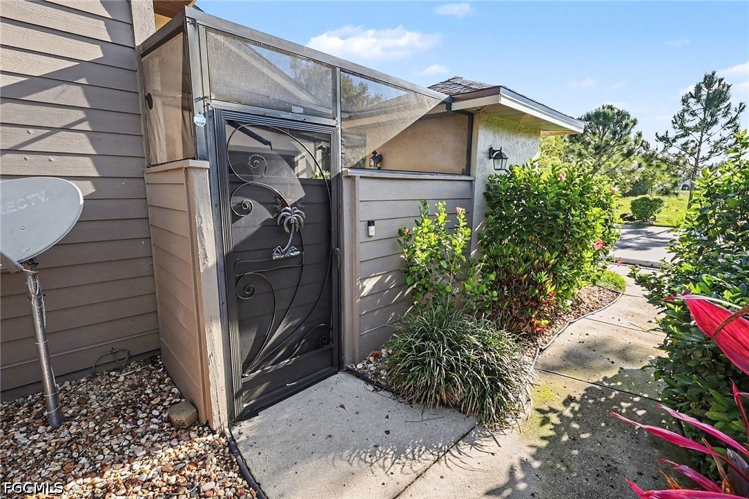 13403 Broadhurst Loop