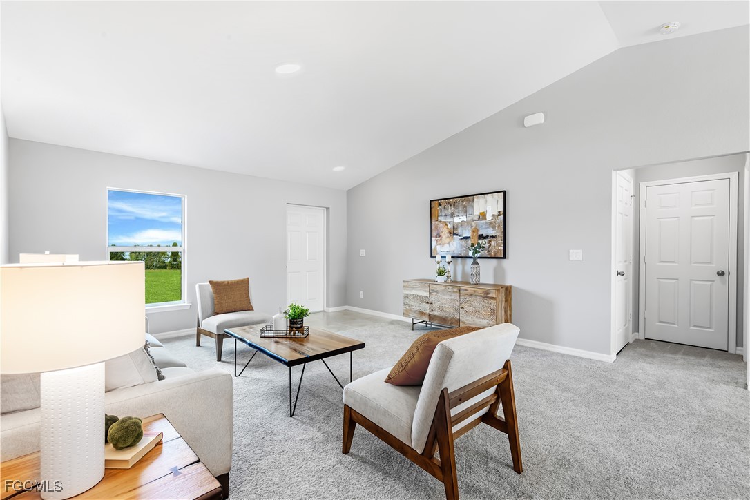 5017 N Peachtree Circle