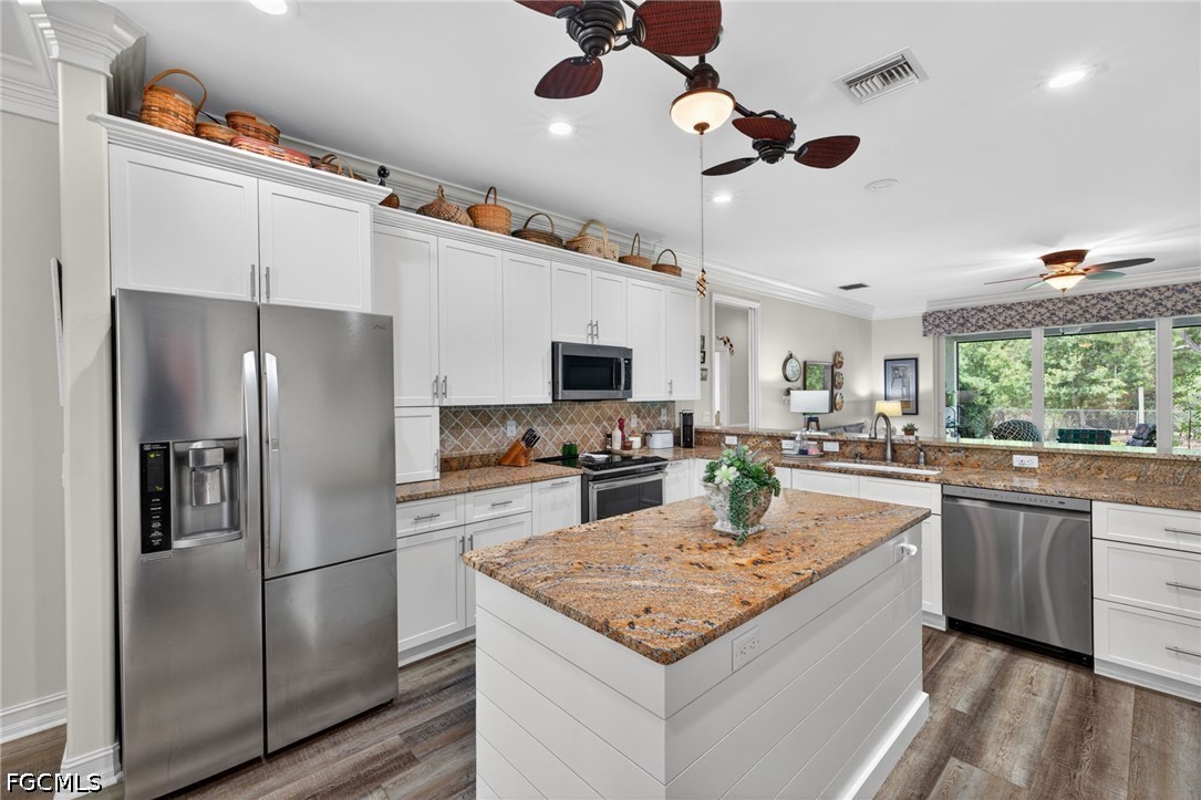 11138 Lakeland Circle
