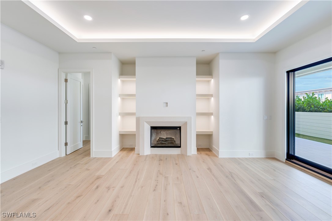 82 9TH Street S 205