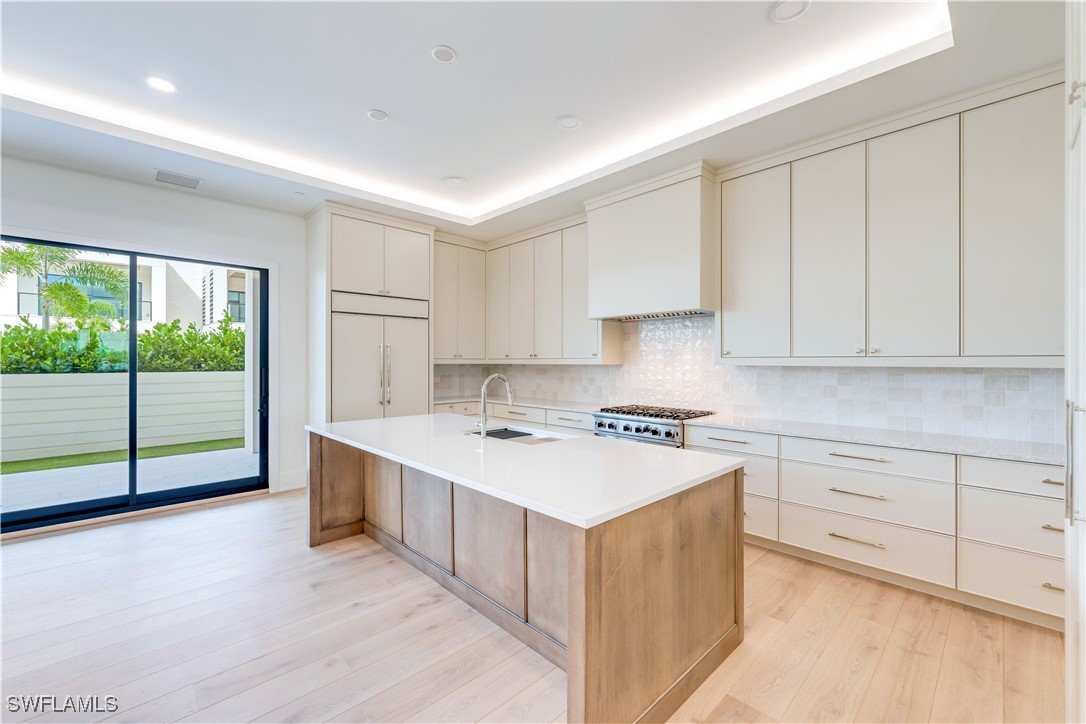 82 9TH Street S 205