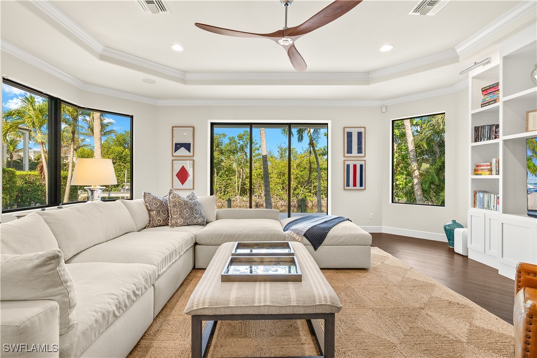 15460 Catalpa Cove Lane